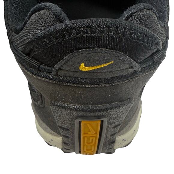 Nike ACG Air Skarn Black University Gold Men’s 8.5 CD2189-002 Hiking Shoes - Picture 9 of 11